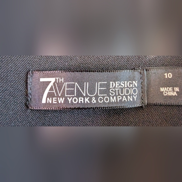 2 skirts! NY & Co Pencil Skirts Size 10 Black pointe stretch fabric (2 for 1) - Picture 2 of 2